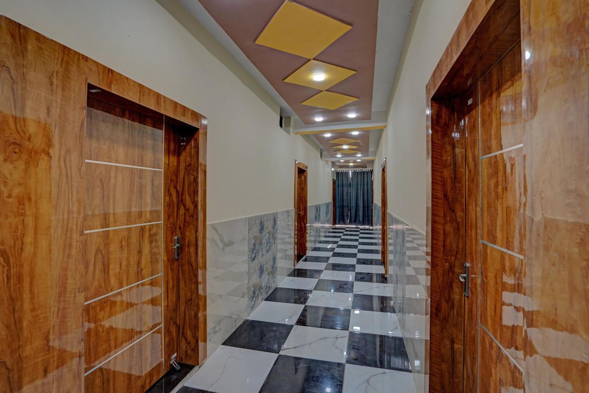 Hotel O Abhinav Hotel Noida Extérieur photo